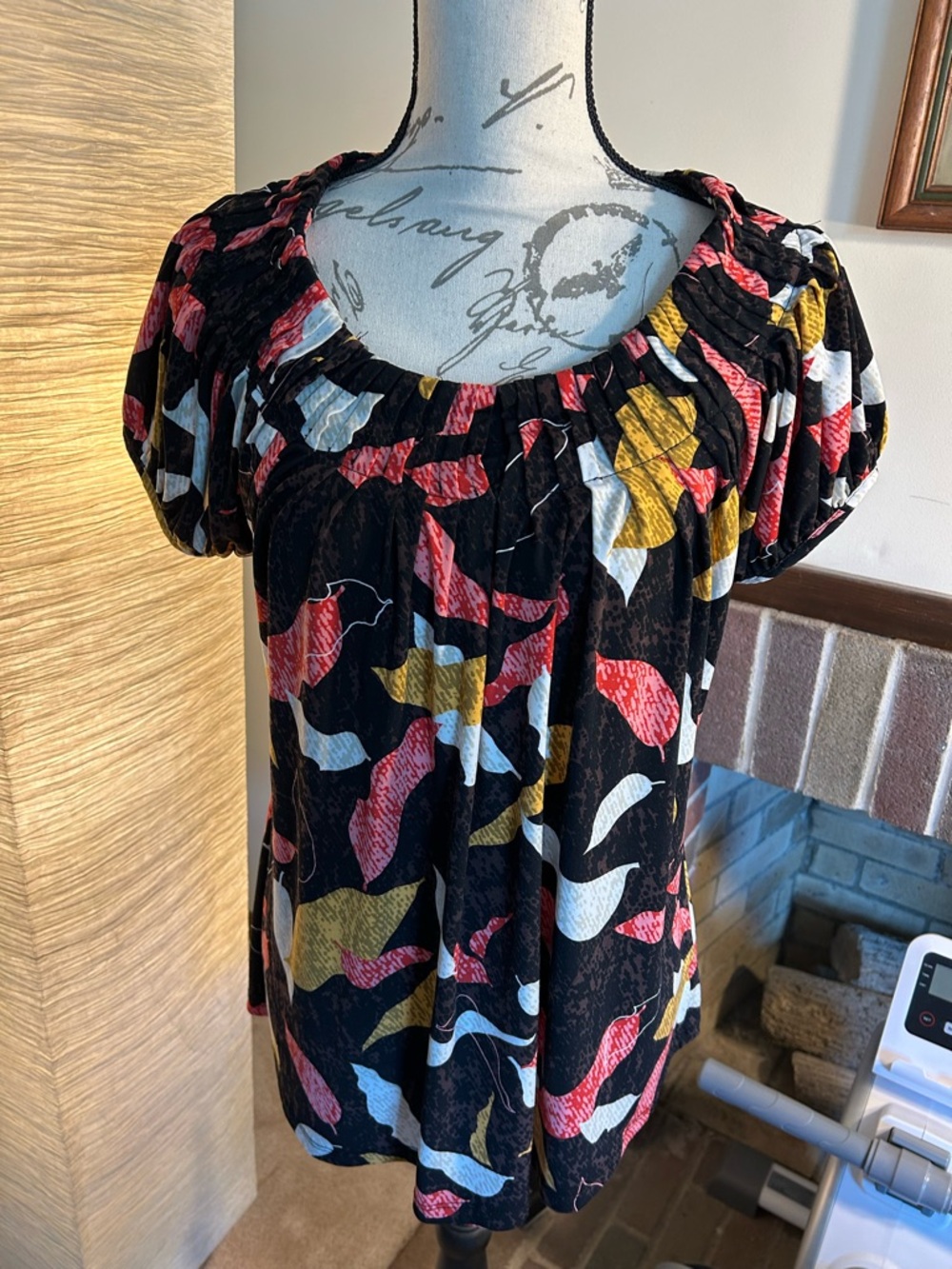 Black Multi-Color Scoop Neck Women's Top